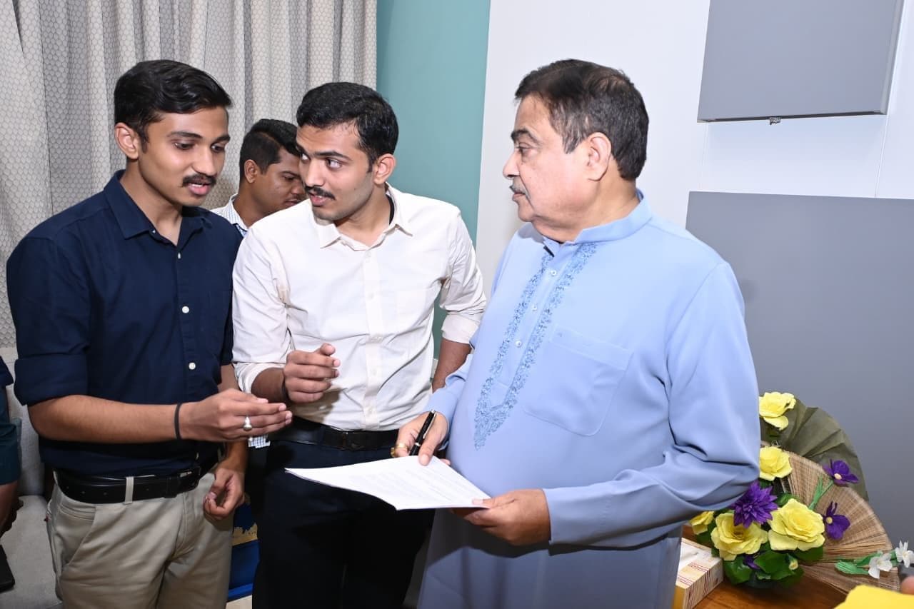 Meeting with Hon. Nitin Gadkari - Thumbnail 3